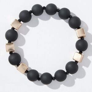 CHICO’S NWT Black and Gold Tone Stretch Bracelet Matte & Metallic Beaded Bangle